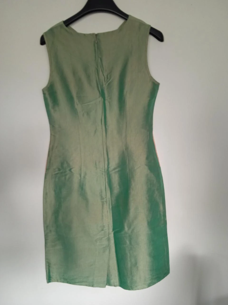 Vestido elegante verde y salmón con reflejos talla 38 – photo 4